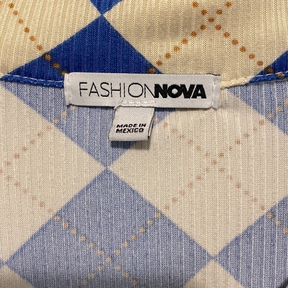 Fashion nova a day at the race | tan & blue checkered triangle crop button up| M - Picture 6 of 13